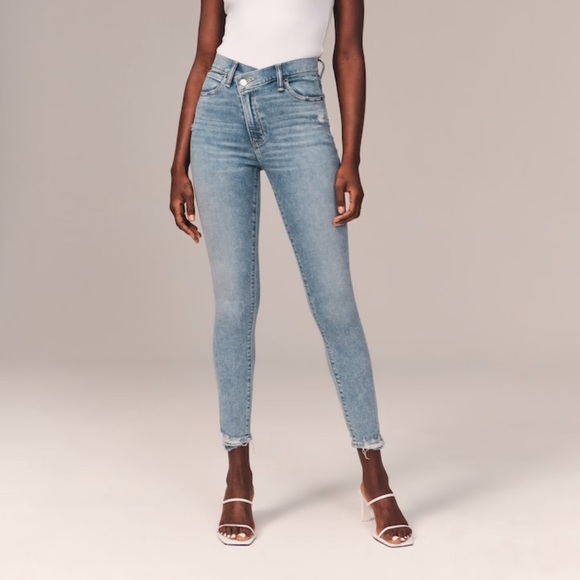 Abercrombie High Rise Super Skinny Jeans - Picture 2 of 16